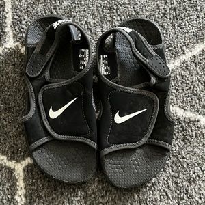 Nike Boys Black Water Shoes Sandals